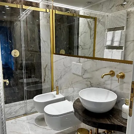 Elegance In The Center Of Florence: Palazzo *